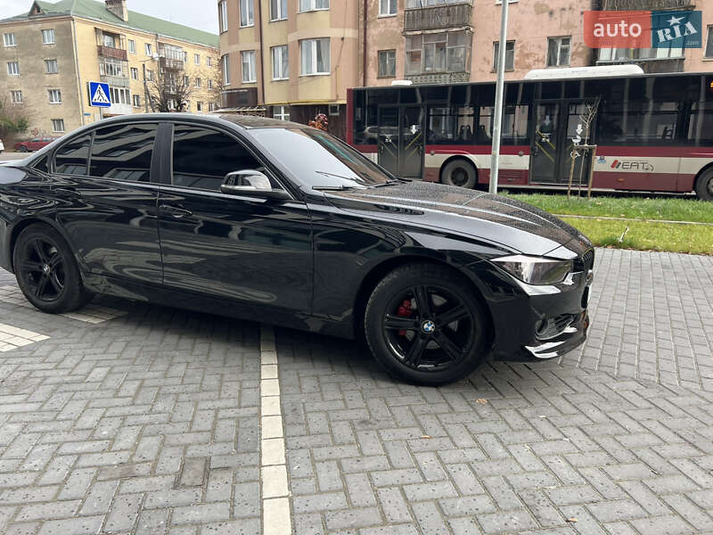 Седан BMW 3 Series 2015 в Ивано-Франковске
