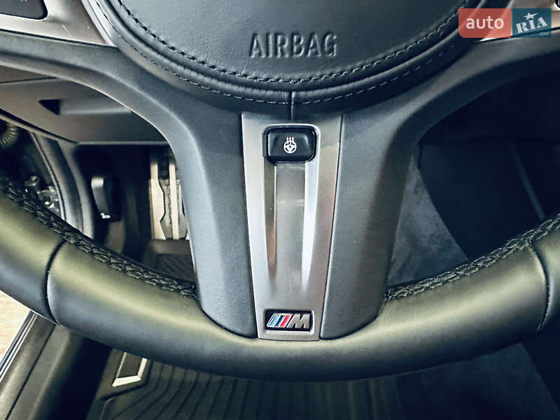 Седан BMW 3 Series 2019 в Киеве