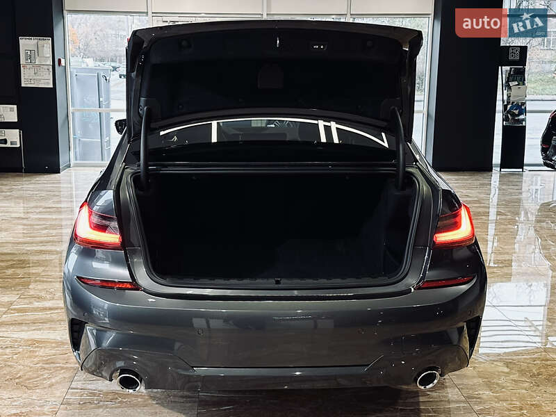 Седан BMW 3 Series 2019 в Киеве