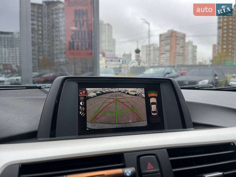 Седан BMW 3 Series 2015 в Киеве