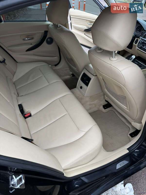 Седан BMW 3 Series 2012 в Киеве