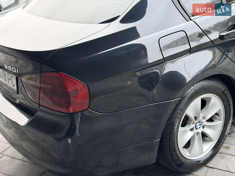 Седан BMW 3 Series 2007 в Киеве