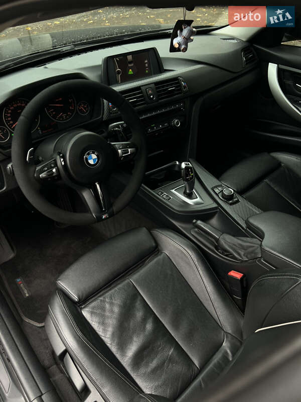 Седан BMW 3 Series 2012 в Сарнах