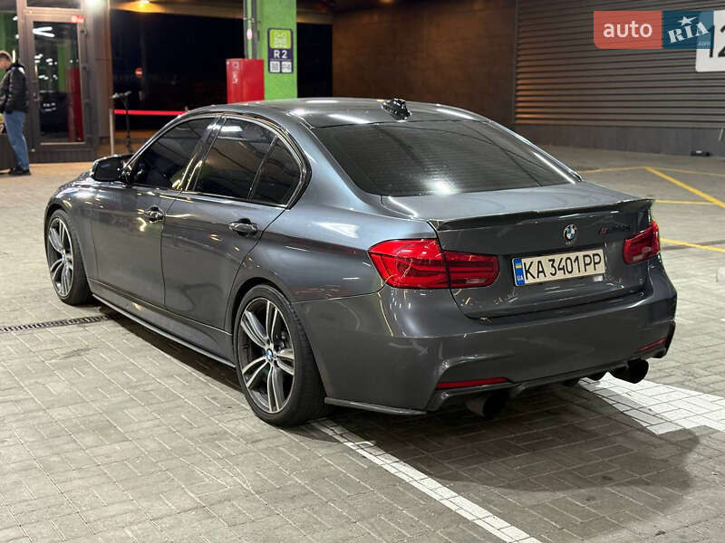 Седан BMW 3 Series 2016 в Києві