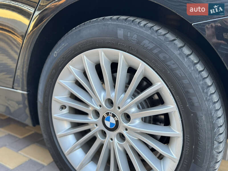 Седан BMW 3 Series 2015 в Николаеве