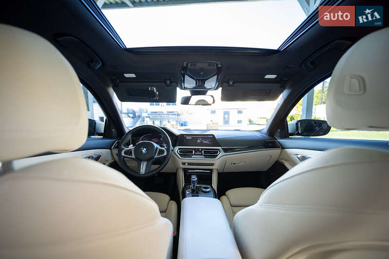 Седан BMW 3 Series 2019 в Львове