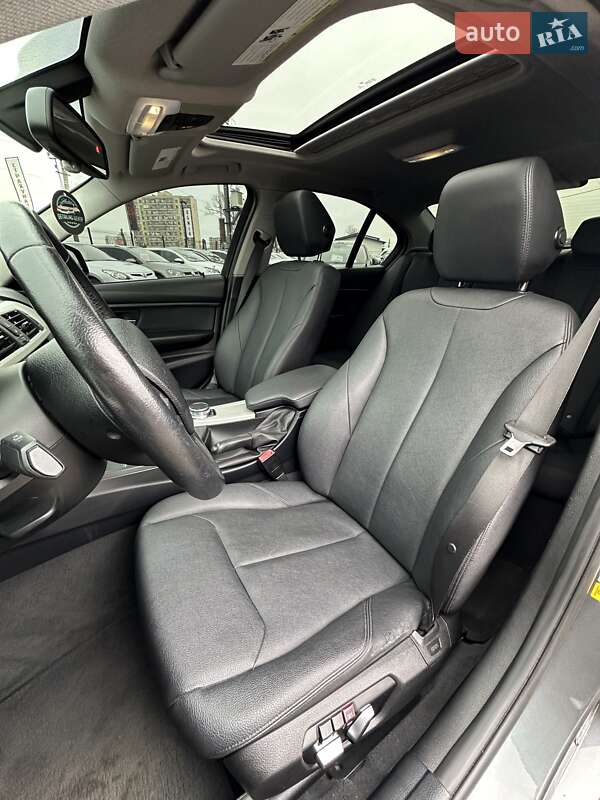 Седан BMW 3 Series 2017 в Белогородке