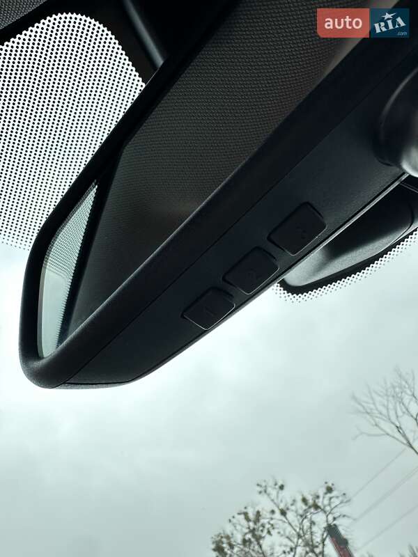 Седан BMW 3 Series 2017 в Белогородке