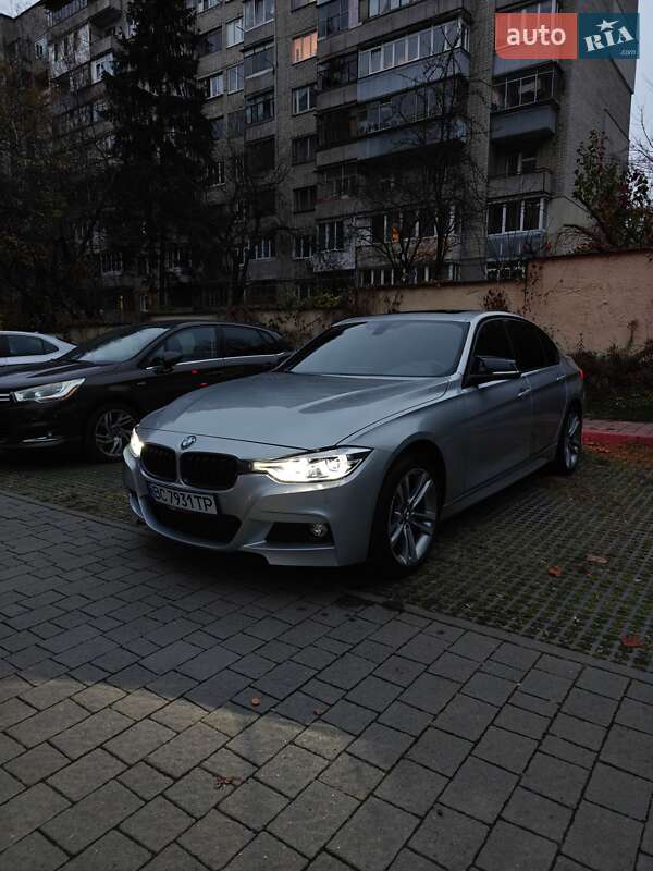 Седан BMW 3 Series 2016 в Львове