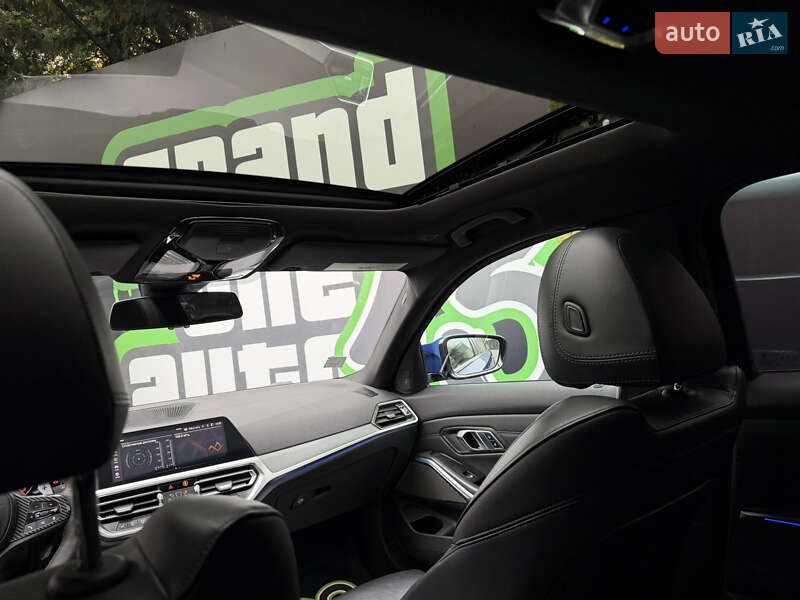 Седан BMW 3 Series 2018 в Киеве