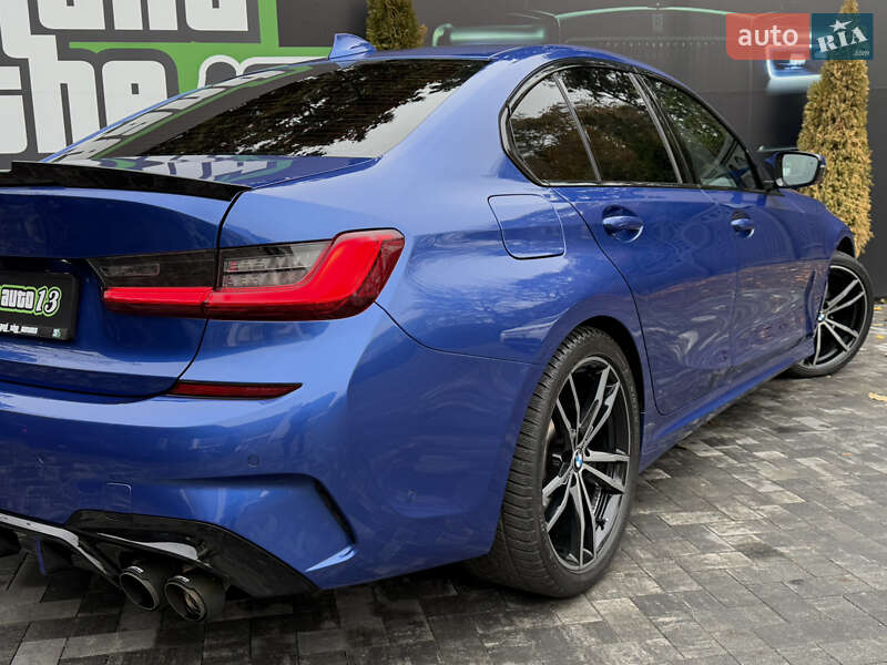 Седан BMW 3 Series 2018 в Киеве