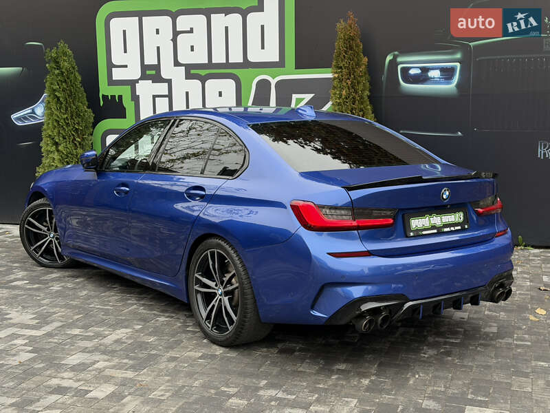 Седан BMW 3 Series 2018 в Киеве