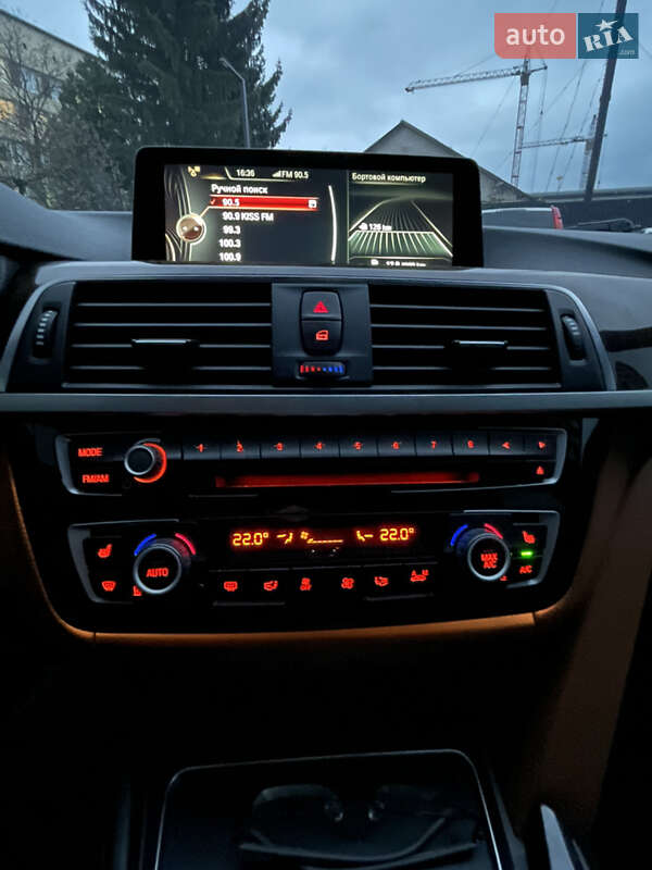 Седан BMW 3 Series 2015 в Виннице