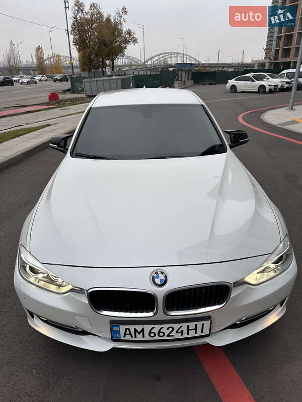 Седан BMW 3 Series 2013 в Киеве
