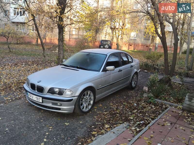 Седан BMW 3 Series 2001 в Славянске фото 4 Седан BMW 3 Series 2001 в Славянске