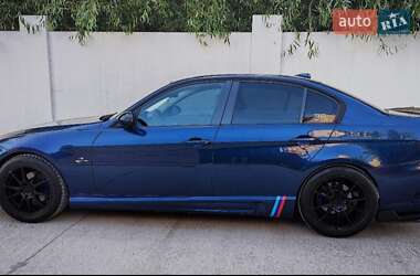 Седан BMW 3 Series 2005 в Одессе