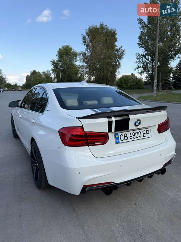 Седан BMW 3 Series 2016 в Чернігові