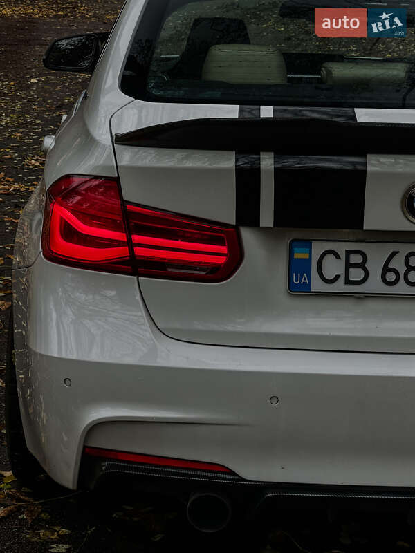 Седан BMW 3 Series 2016 в Чернігові