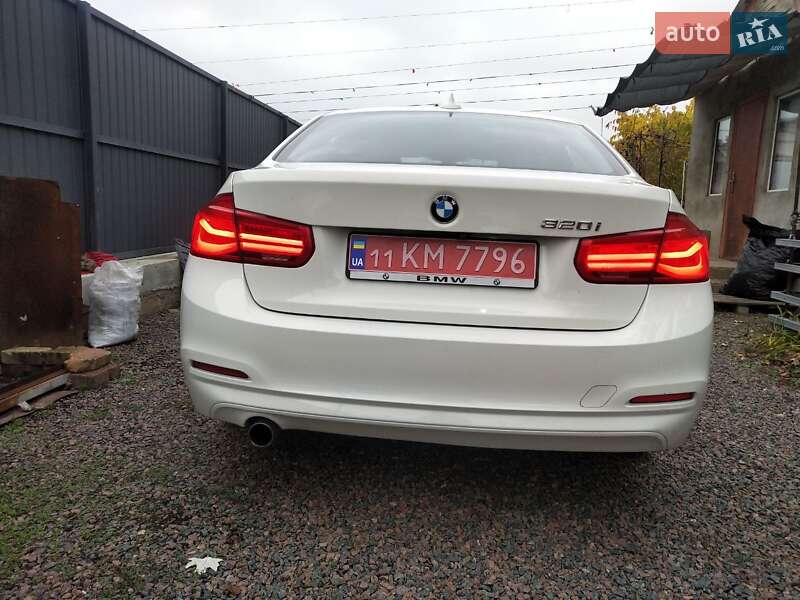 Седан BMW 3 Series 2018 в Одессе