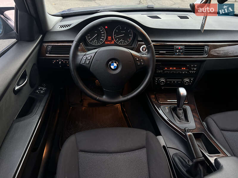 Седан BMW 3 Series 2008 в Миколаєві