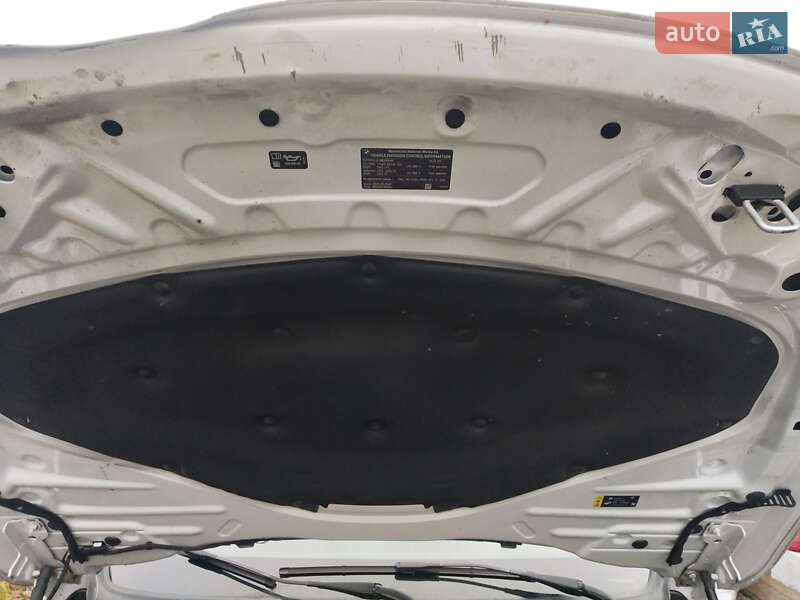 Седан BMW 3 Series 2018 в Одессе