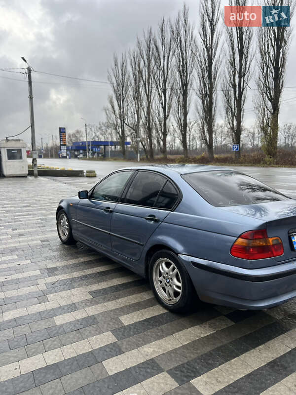 Седан BMW 3 Series 2002 в Василькові
