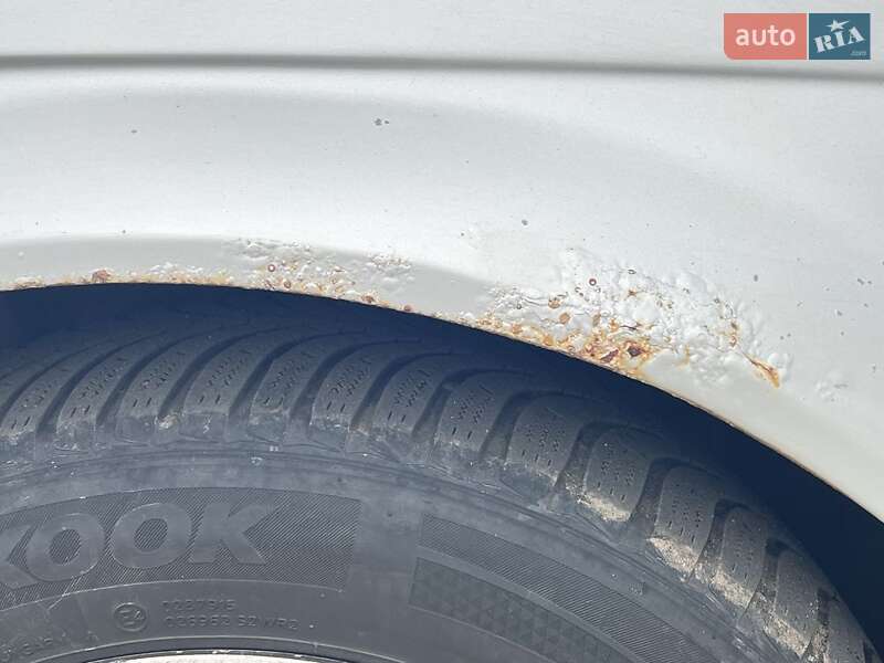 Седан BMW 3 Series 2001 в Виннице