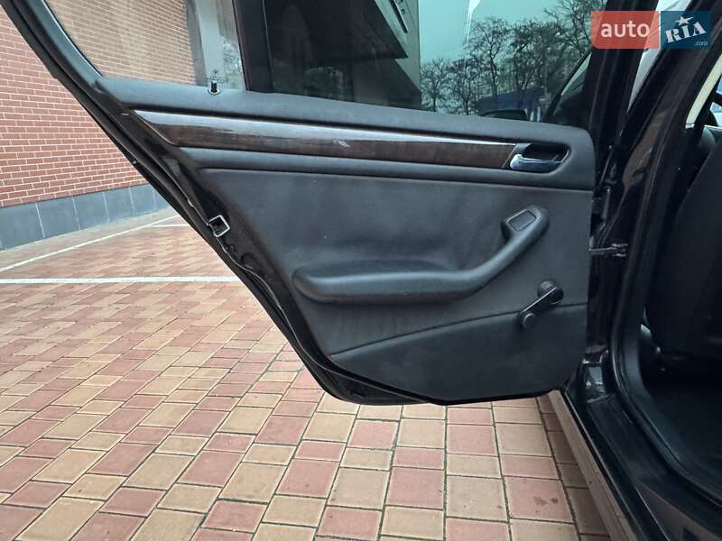 Седан BMW 3 Series 2002 в Одессе