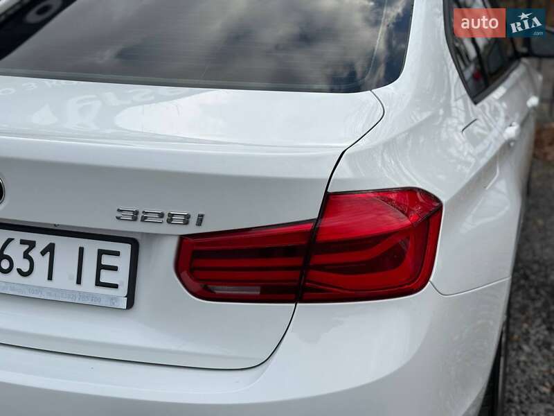 Седан BMW 3 Series 2016 в Хмельницькому