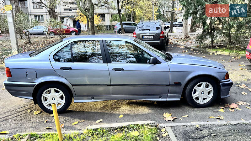 Седан BMW 3 Series 1994 в Одессе фото 5 Седан BMW 3 Series 1994 в Одессе