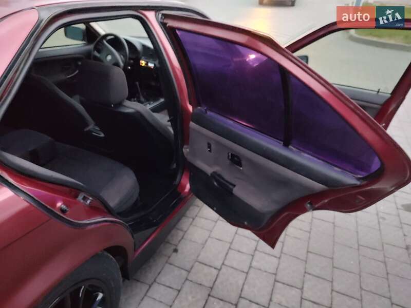 Седан BMW 3 Series 1991 в Ивано-Франковске фото 2 Седан BMW 3 Series 1991 в Ивано-Франковске