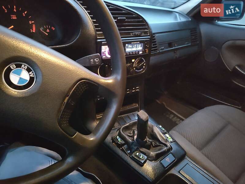 Седан BMW 3 Series 1991 в Ивано-Франковске фото 23 Седан BMW 3 Series 1991 в Ивано-Франковске