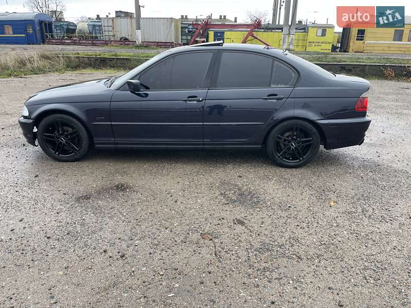 Седан BMW 3 Series 1999 в Подольске