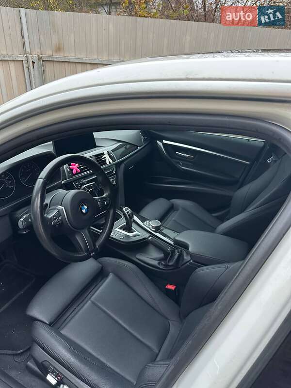 Седан BMW 3 Series 2017 в Гостомеле