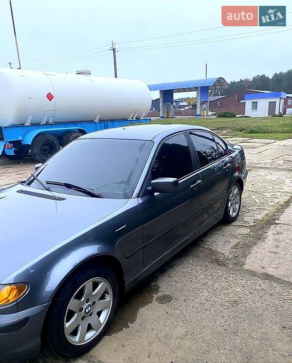 Седан BMW 3 Series 2003 в Богодухове