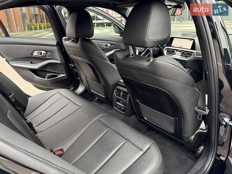 Седан BMW 3 Series 2019 в Киеве фото 24 Седан BMW 3 Series 2019 в Киеве