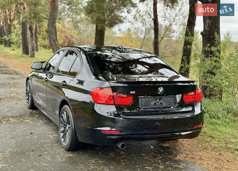 Седан BMW 3 Series 2013 в Киеве