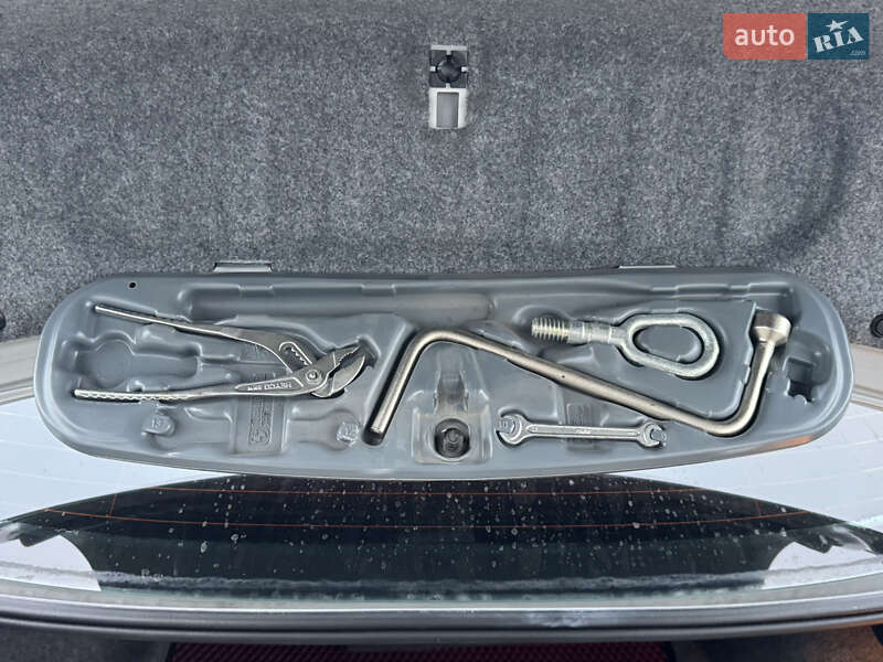 Седан BMW 3 Series 2004 в Виннице