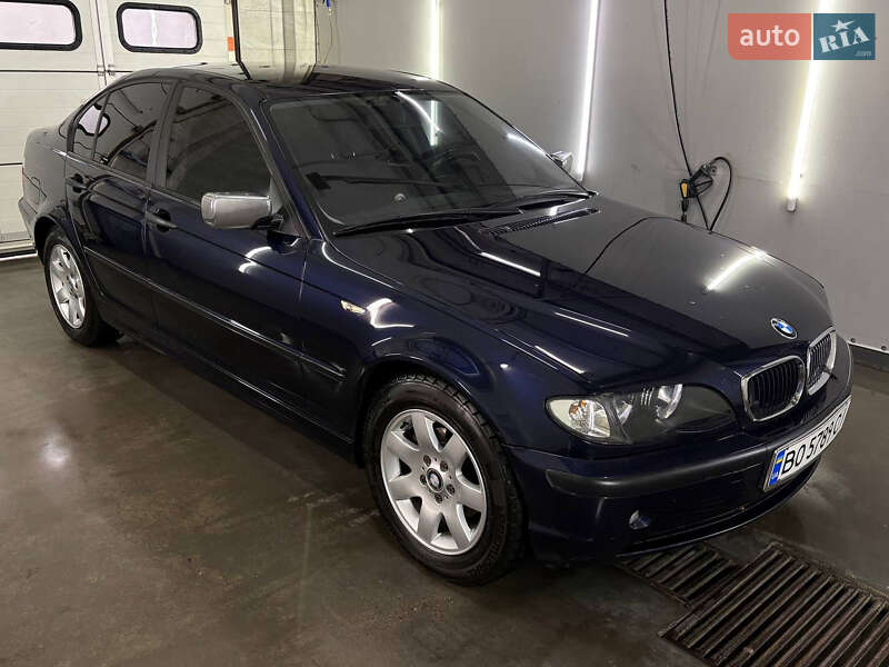 Седан BMW 3 Series 2004 в Києві