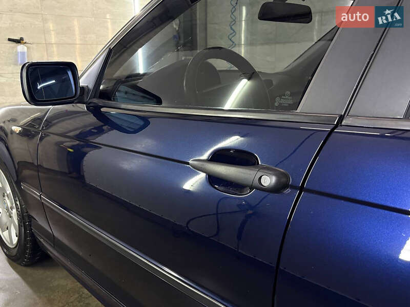 Седан BMW 3 Series 2004 в Києві