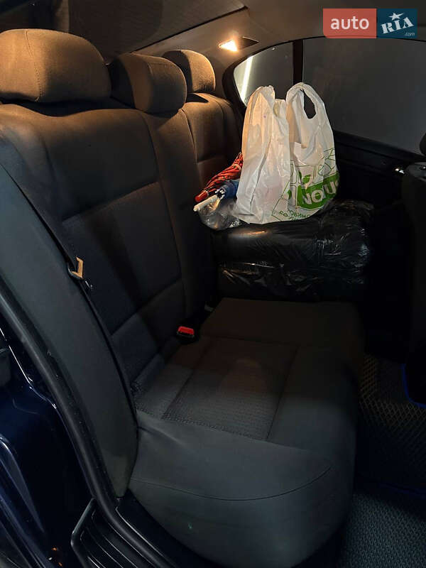 Седан BMW 3 Series 2004 в Києві