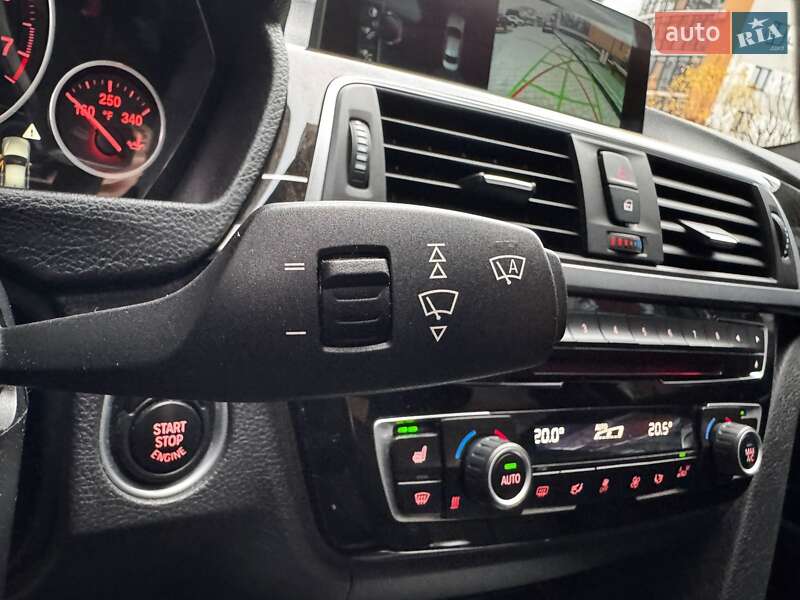 Седан BMW 3 Series 2016 в Ивано-Франковске