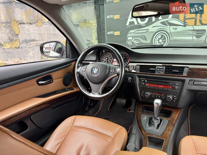 Купе BMW 3 Series 2011 в Харкові