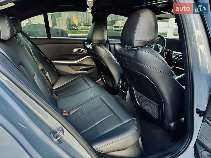 Седан BMW 3 Series 2023 в Одессе