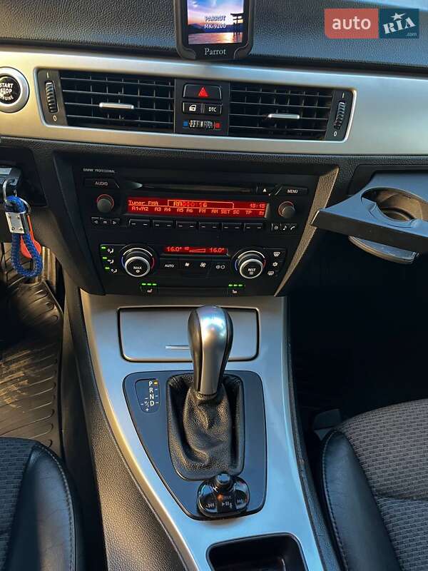 Универсал BMW 3 Series 2006 в Львове фото 31 Универсал BMW 3 Series 2006 в Львове