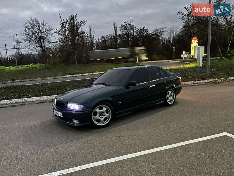 Седан BMW 3 Series 1995 в Одессе фото 2 Седан BMW 3 Series 1995 в Одессе