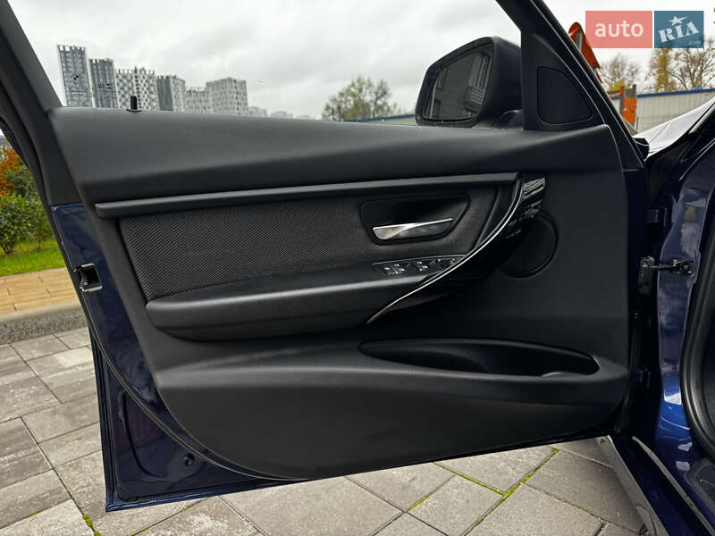 Седан BMW 3 Series 2017 в Киеве фото 10 Седан BMW 3 Series 2017 в Киеве