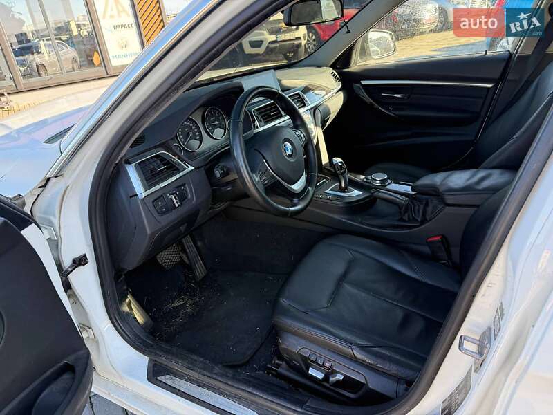 Седан BMW 3 Series 2016 в Львове
