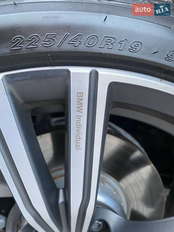 Седан BMW 3 Series 2023 в Дніпрі