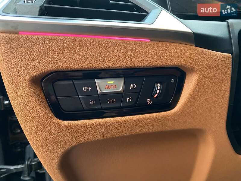 Седан BMW 3 Series 2023 в Дніпрі